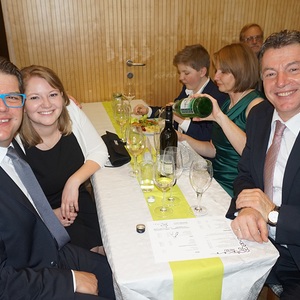 Gemeinderat Bmstr. Ing. Hannes Krois mit Familie, Gemeindevorstandsmitglied Ing. Manfred Stranz                              