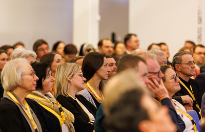 Rund 150 Personen nehmen aktiv an der Diözesankonferenz 2025 teil.